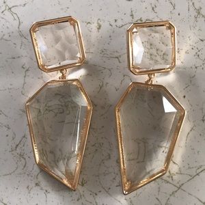 Clear iridescent earrings ✨